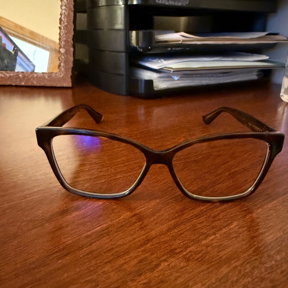 Gucci tortoise Women's prescription Glasses - Picture 4 of 8